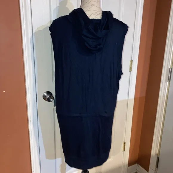 NWT Athleta Out of Stock Hooded Modal Lotus Vest in Navy Sleeveless Full Zio LG
