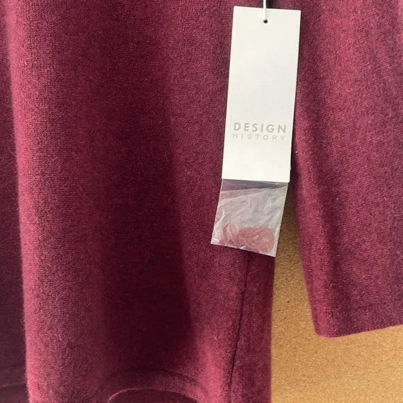 NWT Design History Cashmere Burgundy bell style sleeves Sweater Size Medium