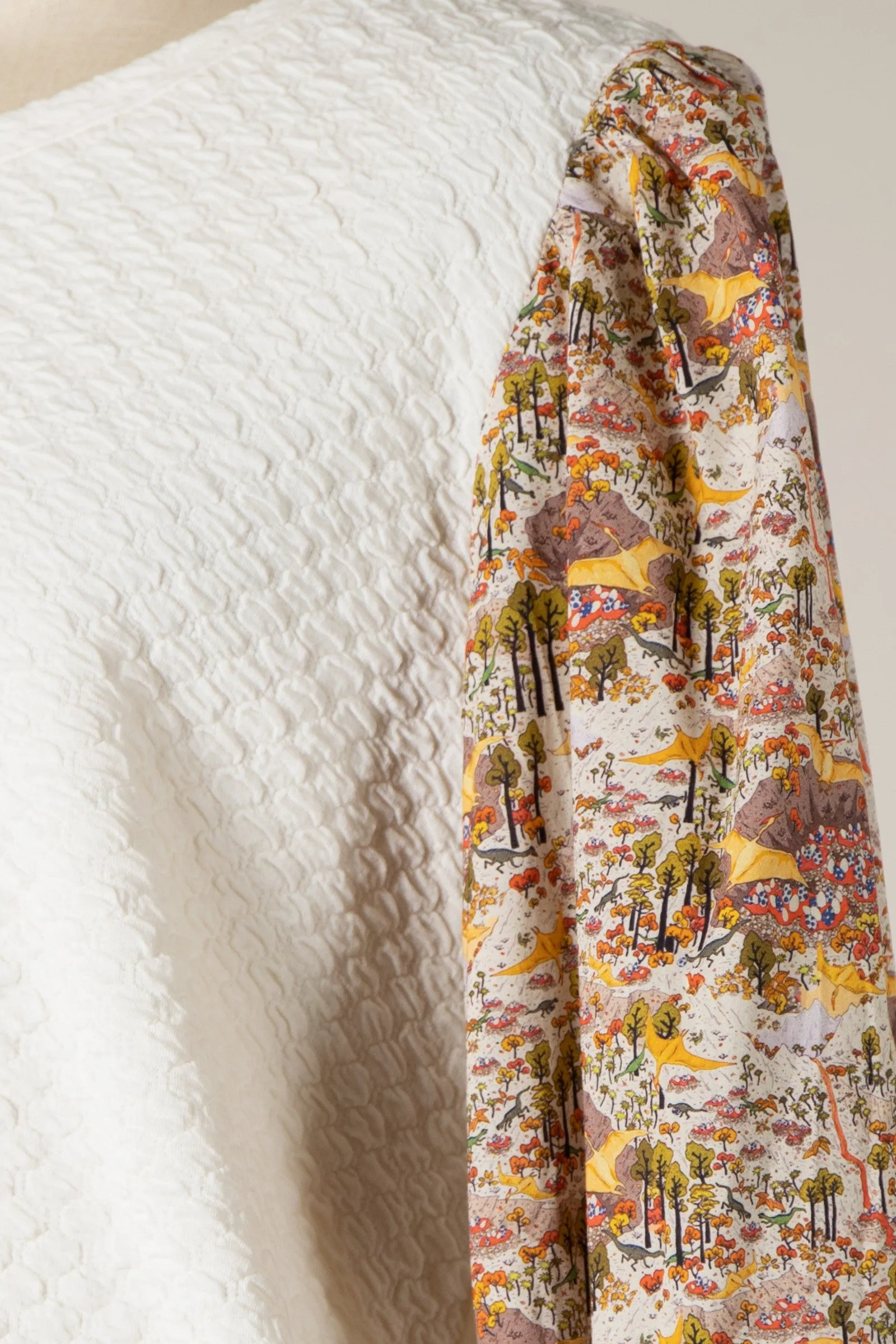 Pattern Sleeves Quilted Light Weight Top