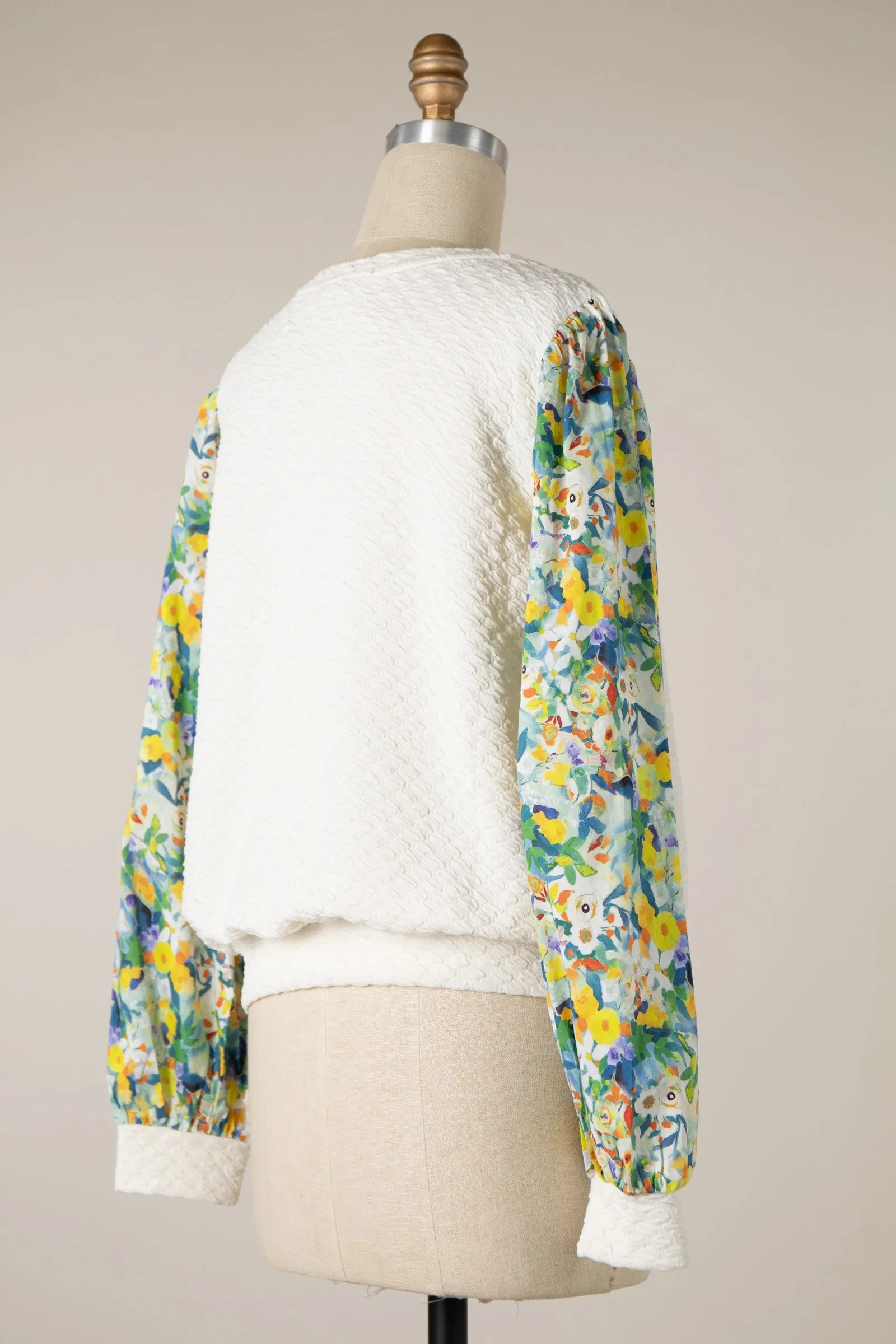 Pattern Sleeves Quilted Light Weight Top