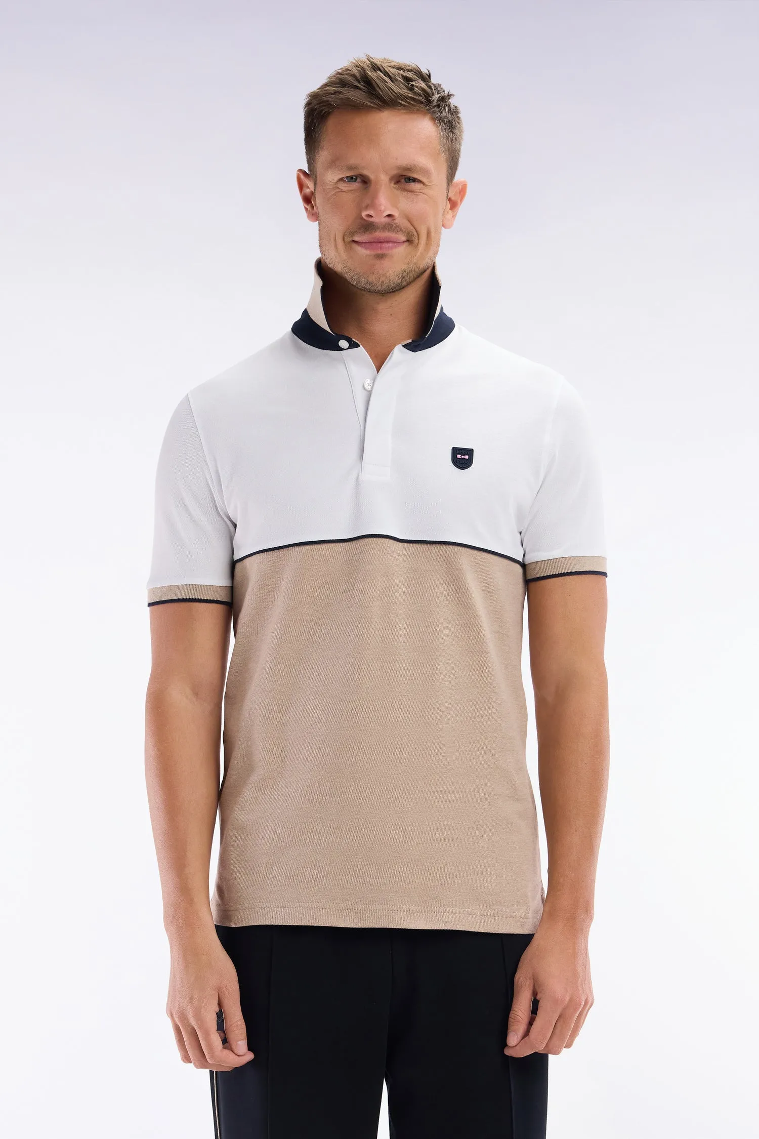 Polo à manches courtes en coton stretch bicolore beige coupe ajustée