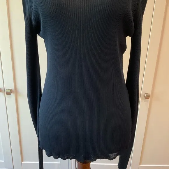 Rag &amp; Bone Crew Neck Ribbed Sweater in Navy Size Medium