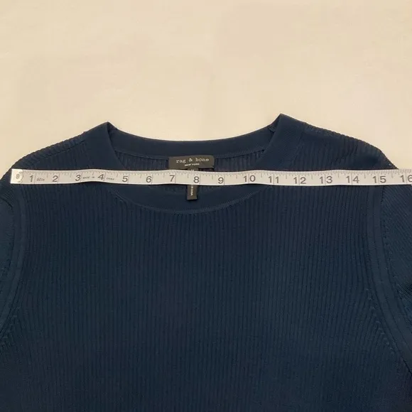 Rag &amp; Bone Crew Neck Ribbed Sweater in Navy Size Medium