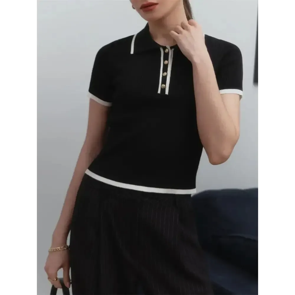 Refined Slim Fit Polo with Contrast Trim for Effortless Elegance