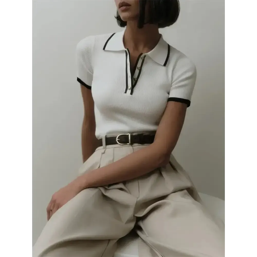 Refined Slim Fit Polo with Contrast Trim for Effortless Elegance