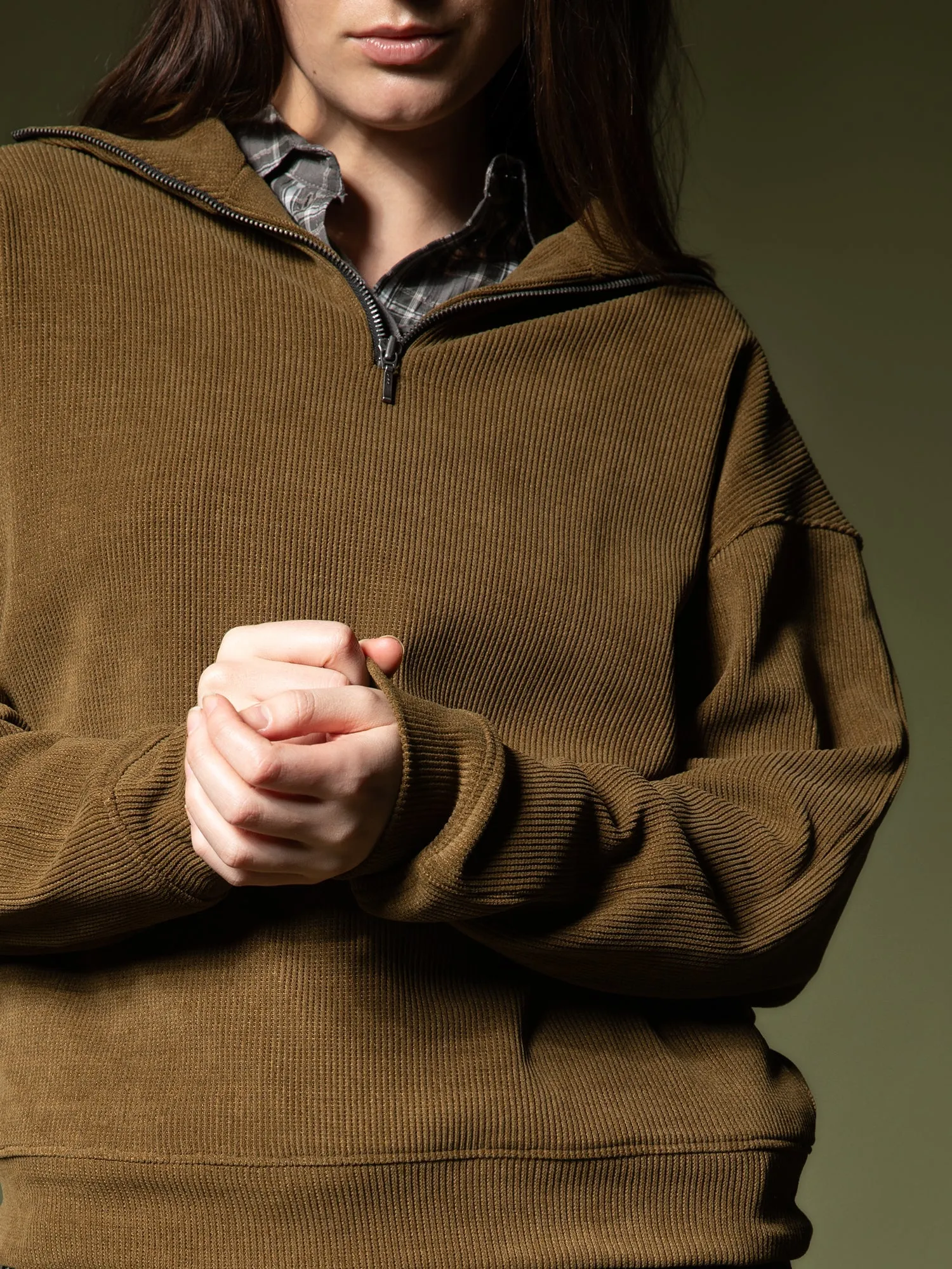 Ribbed quarter-zip sweatshirt