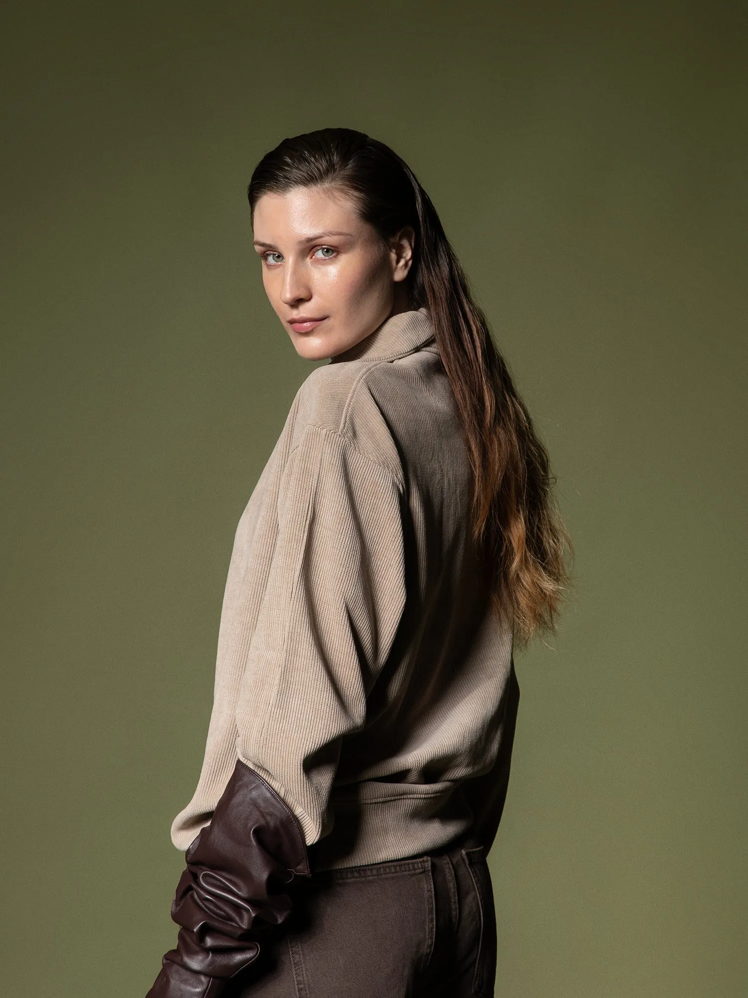 Ribbed quarter-zip sweatshirt