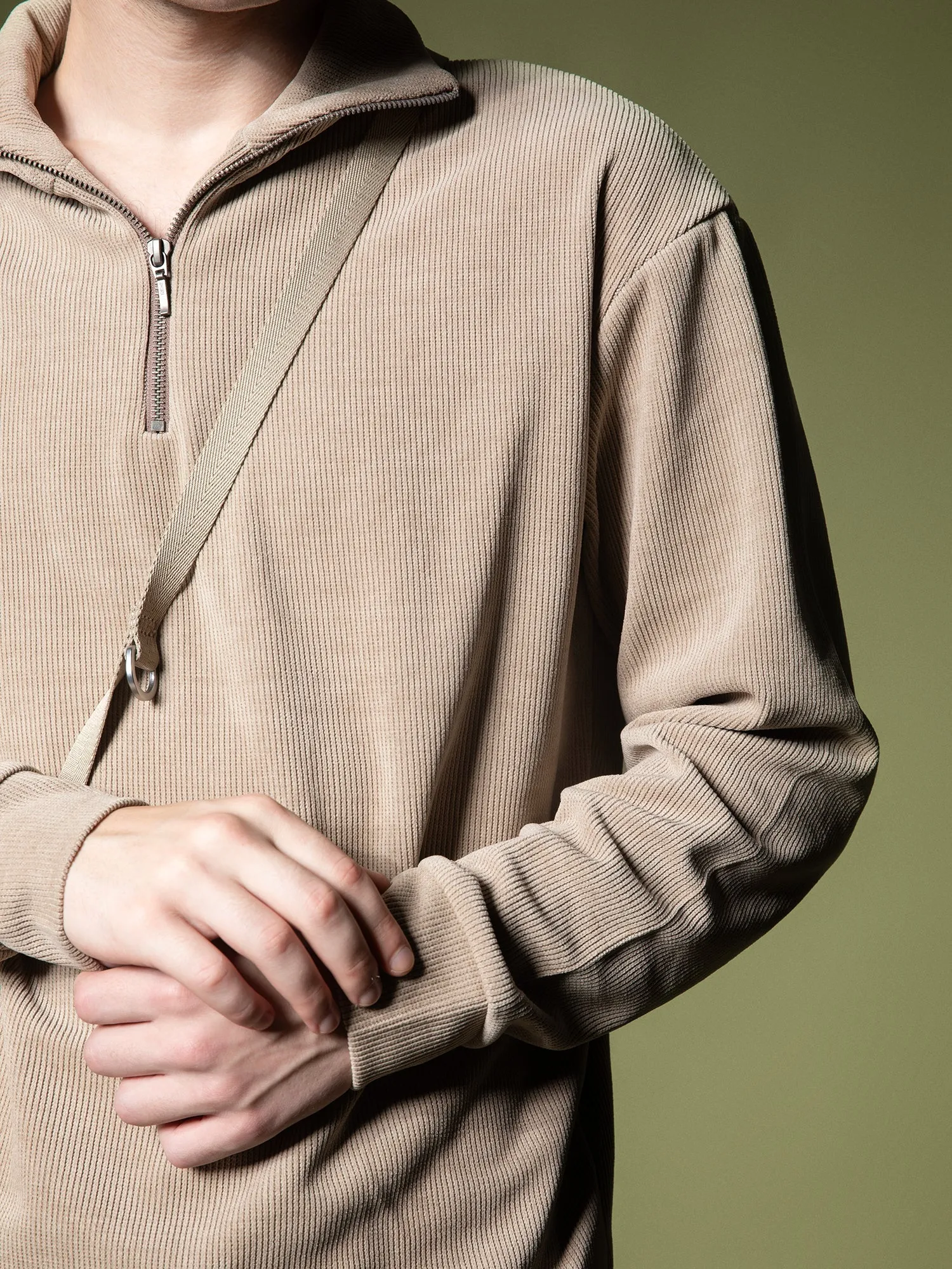 Ribbed quarter-zip sweatshirt