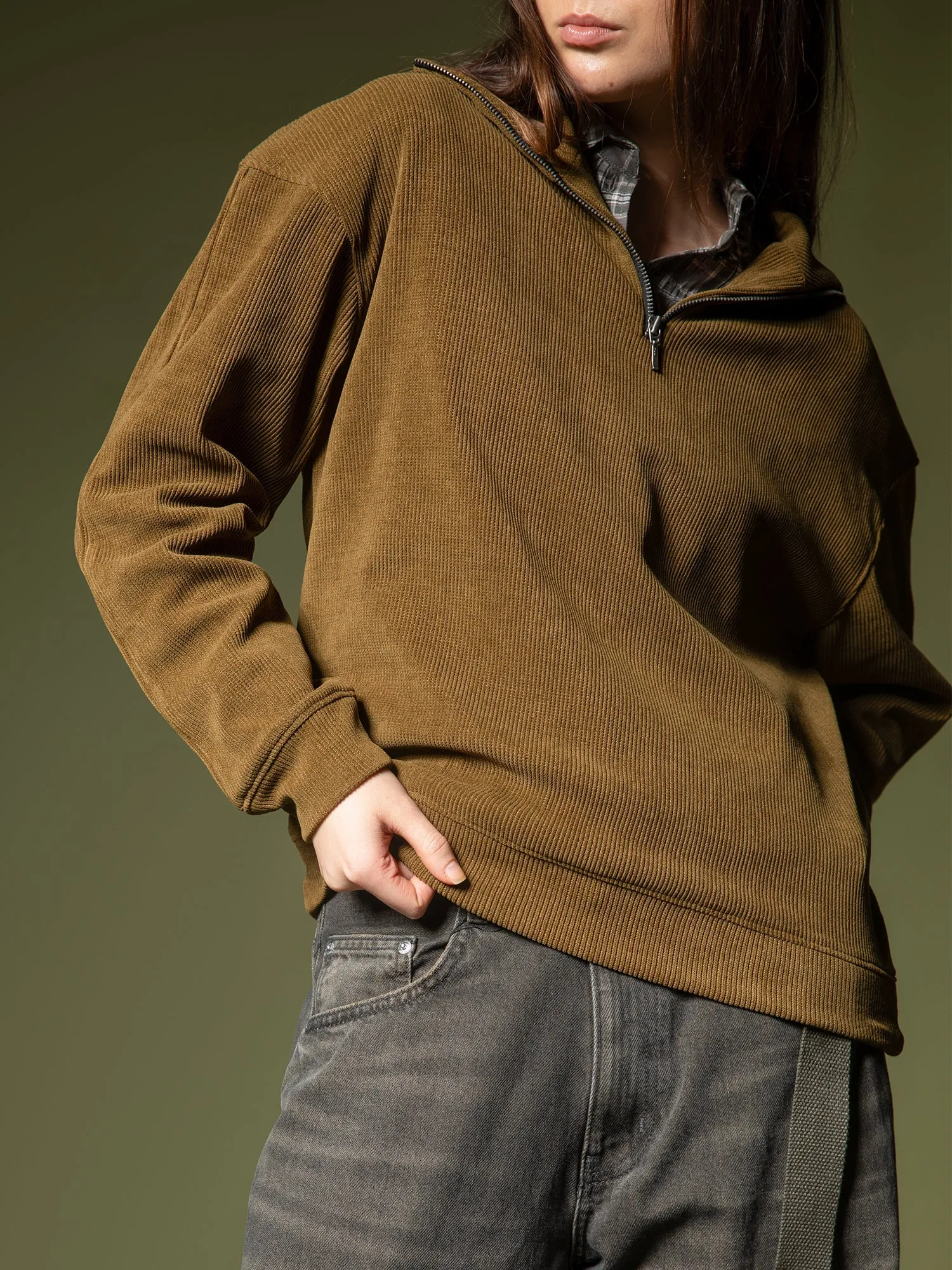 Ribbed quarter-zip sweatshirt