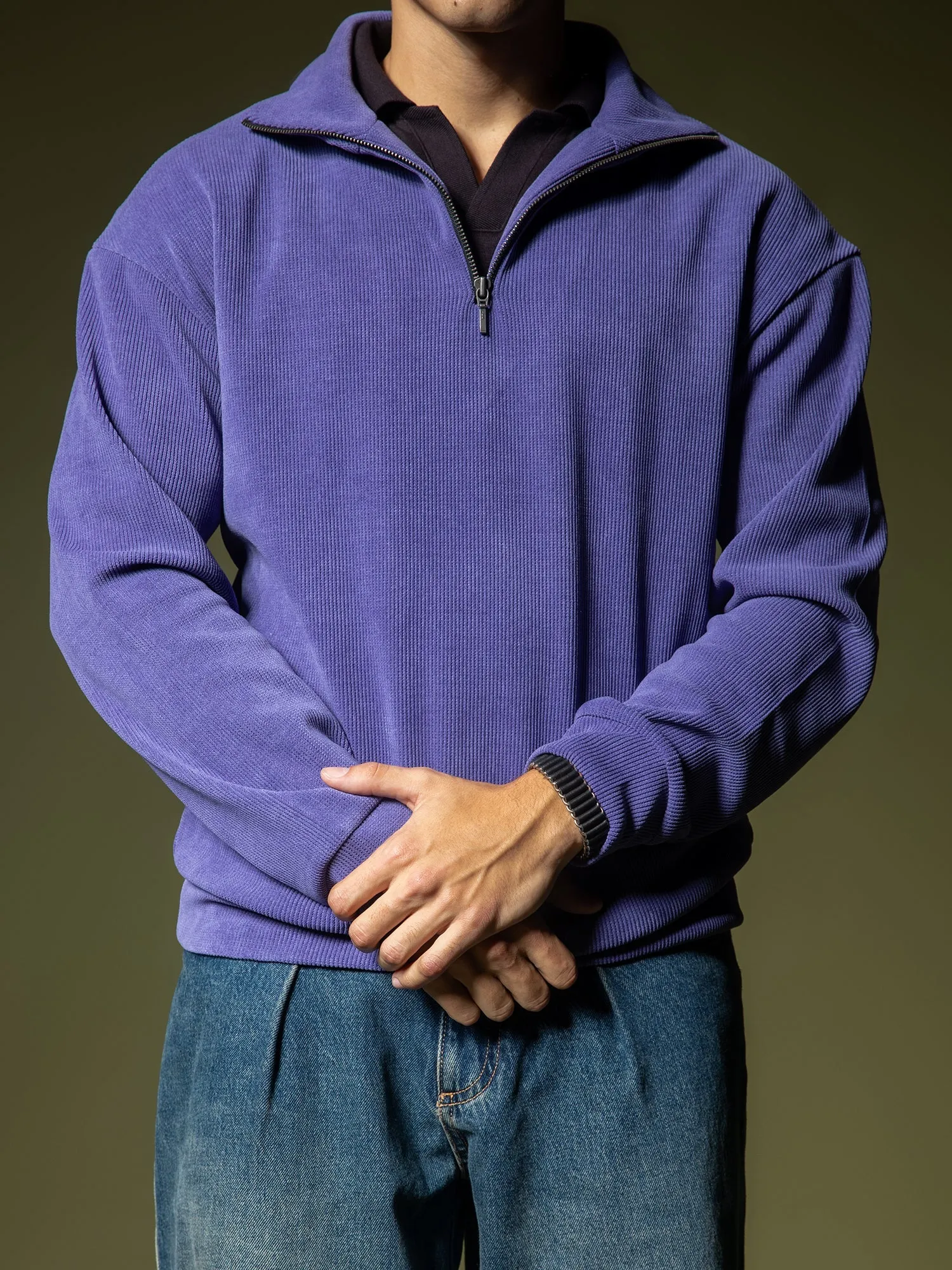 Ribbed quarter-zip sweatshirt