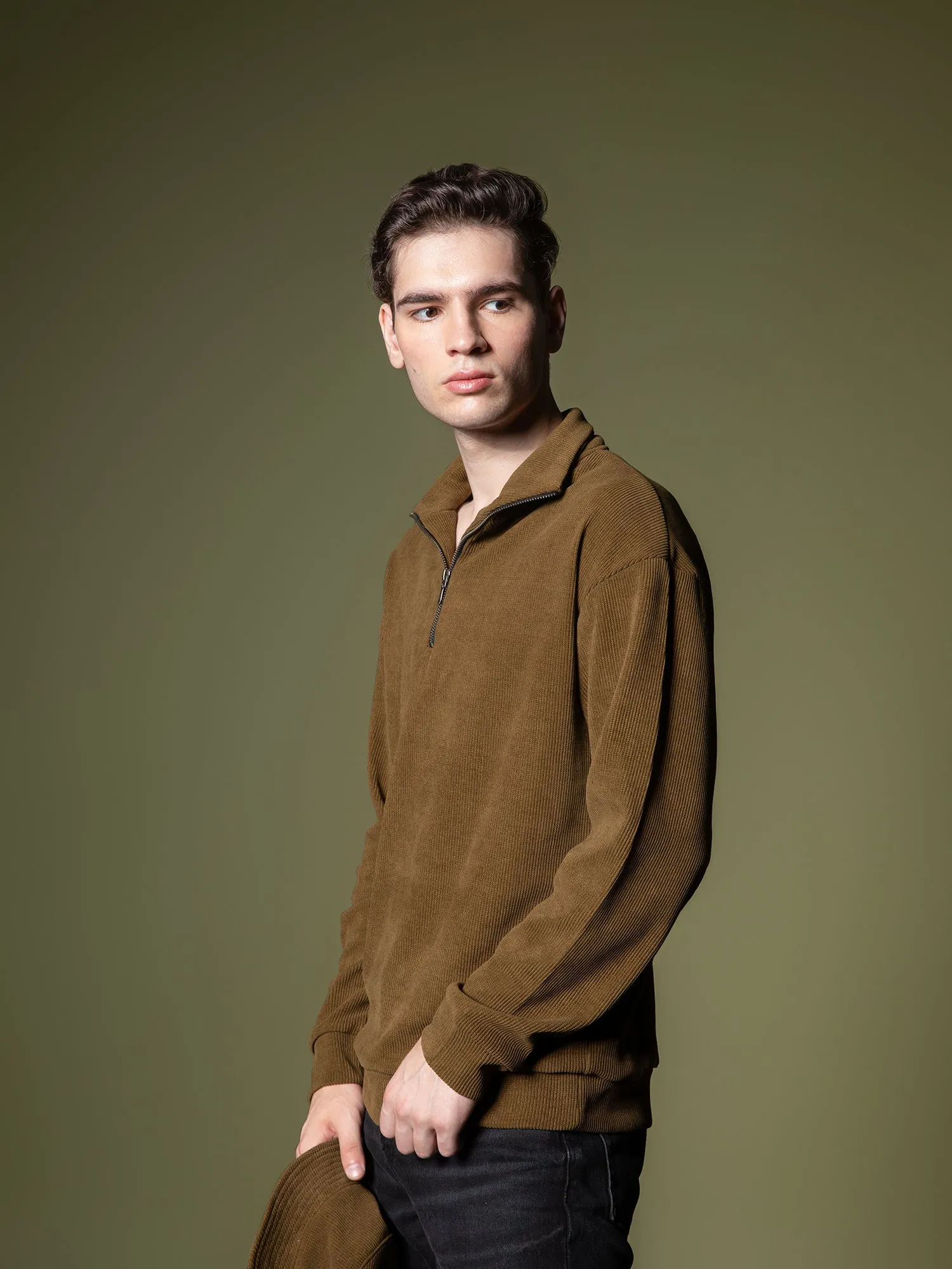 Ribbed quarter-zip sweatshirt