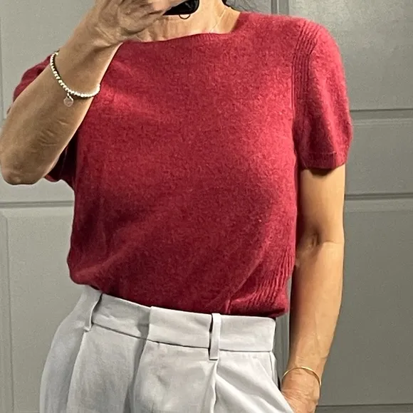Saks Fifth Avenue 100% Cashmere Short Sleeves Sweater size XS