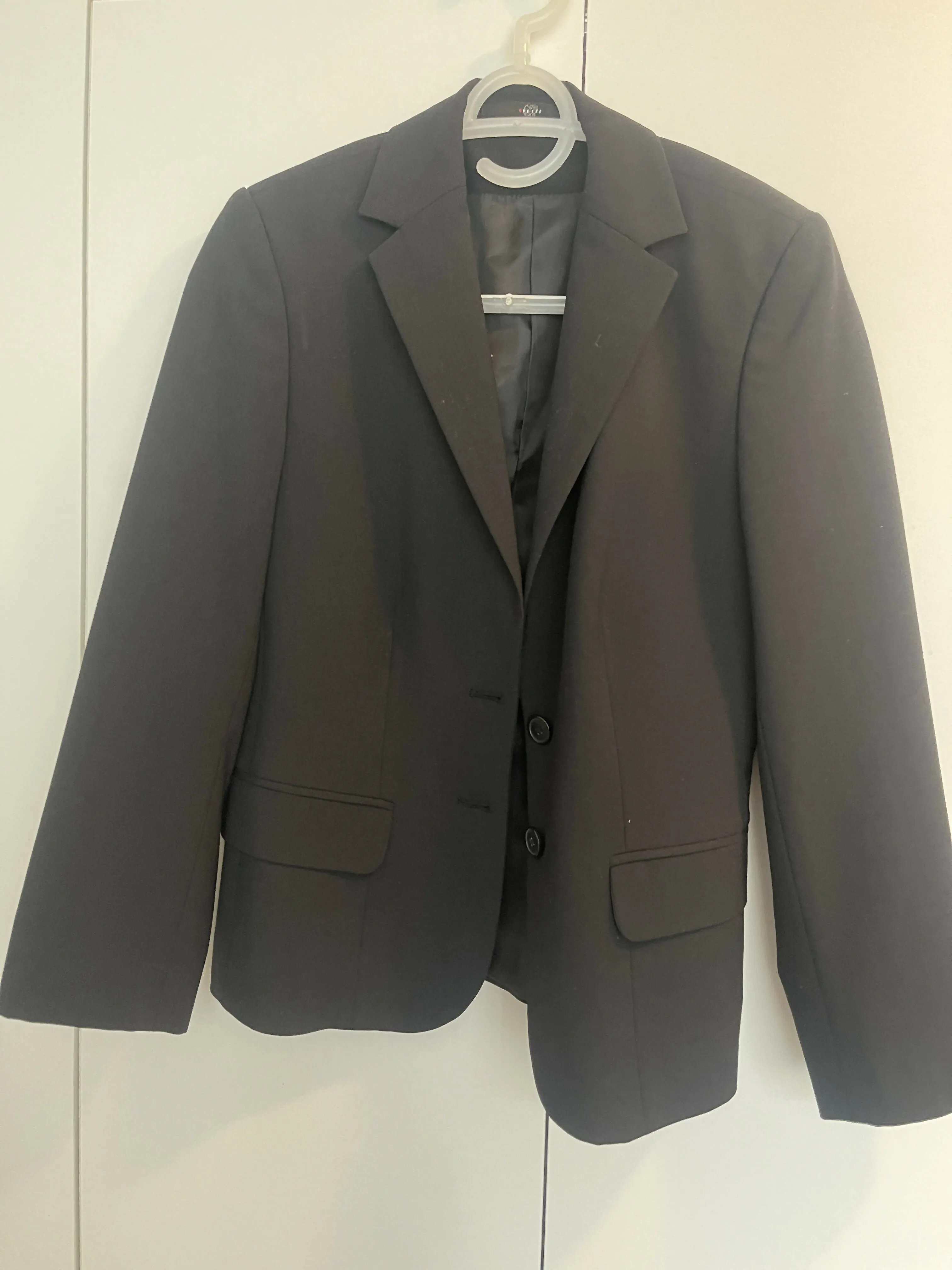 Schwarzer Blazer