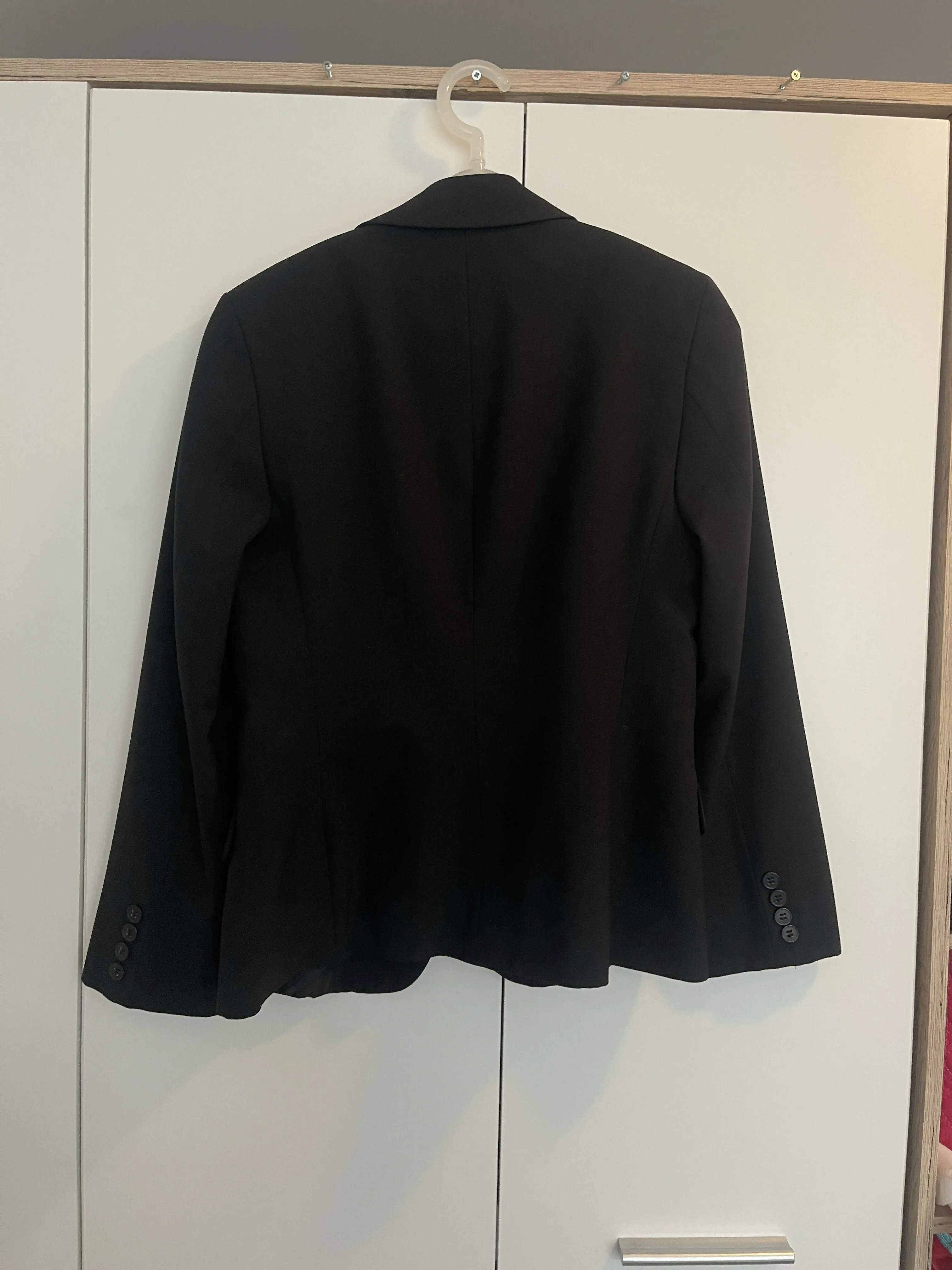 Schwarzer Blazer