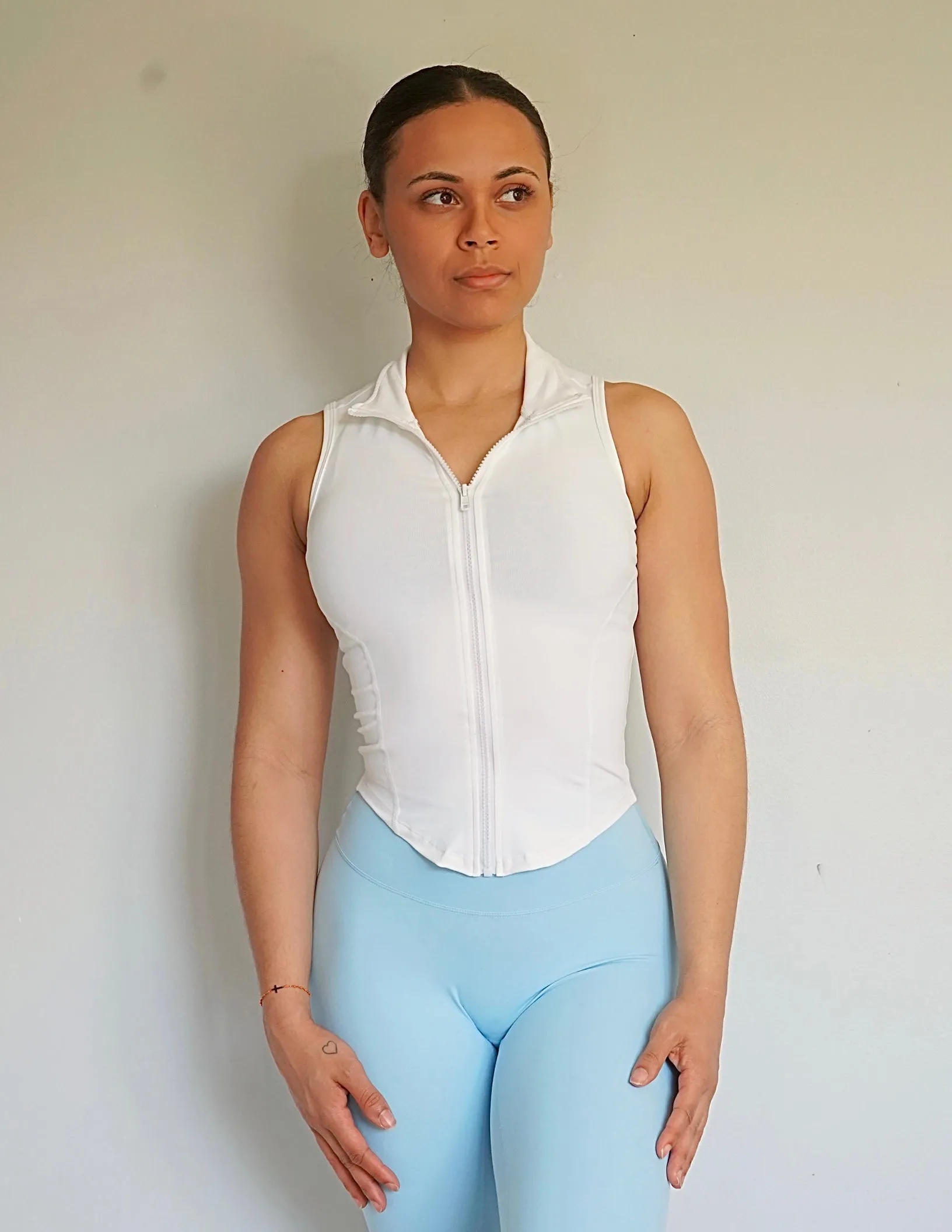 Shape Vest | White