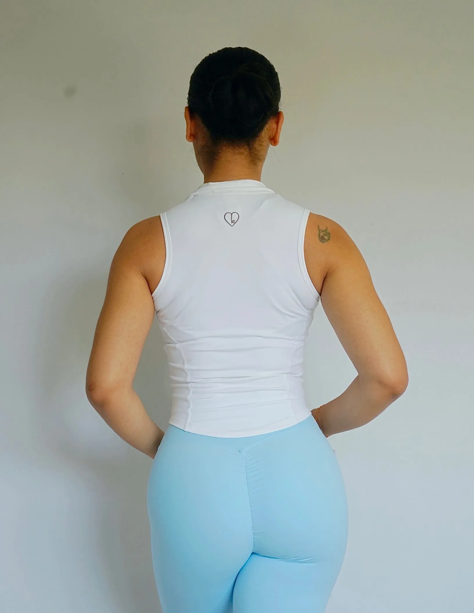 Shape Vest | White