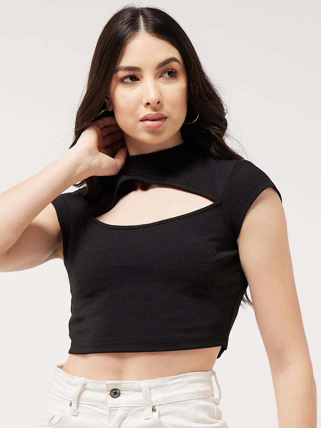 Solid Basic Front Cut-Out Crop Top