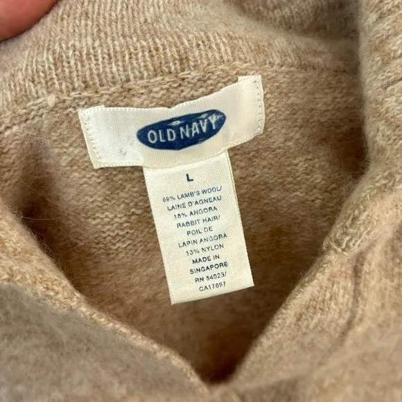 Super soft and cozy Lambs wool &amp; Rabbit hair mix sweater size L By Old Navy