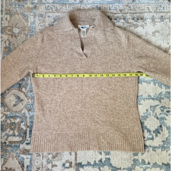 Super soft and cozy Lambs wool &amp; Rabbit hair mix sweater size L By Old Navy