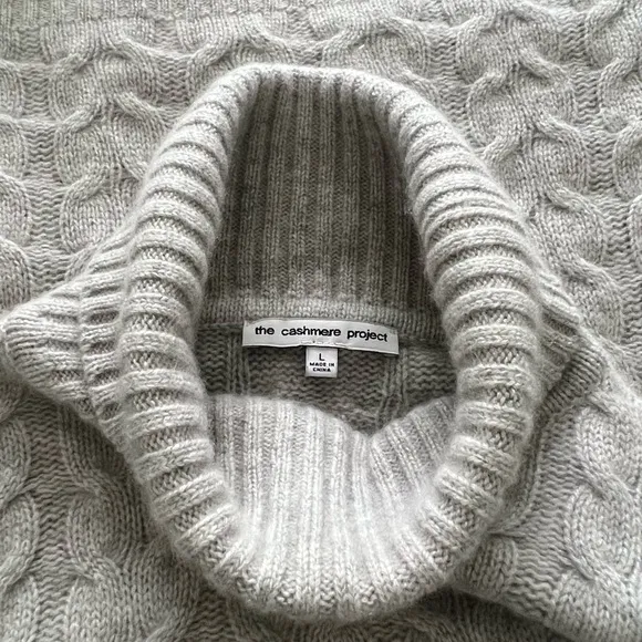 The Cashmere Project Cable Knit Chunky Turtleneck Sweater Cashmere Gray LARGE