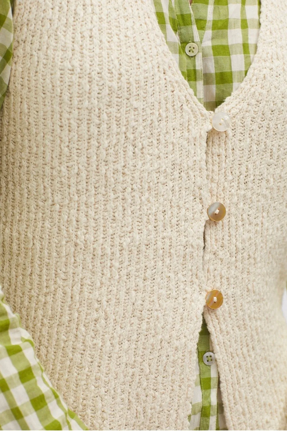 V-neck Vest Cream