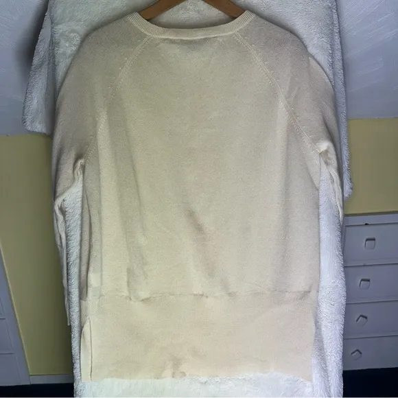 Vince. Cream 100% CASHMERE Sweater OVERSIZED XS Long-Sleeved Crew Neck Side Slit
