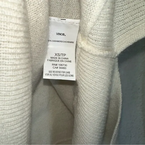 Vince. Cream 100% CASHMERE Sweater OVERSIZED XS Long-Sleeved Crew Neck Side Slit