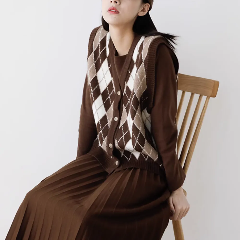 Vintage Diamond Check Cardigan Knitted Vest