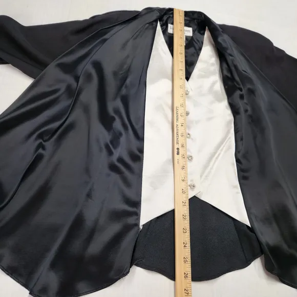 VTG 80s women's Lew Magram black/white tuxedo Blazer Elegant Luxury SZ 4 US