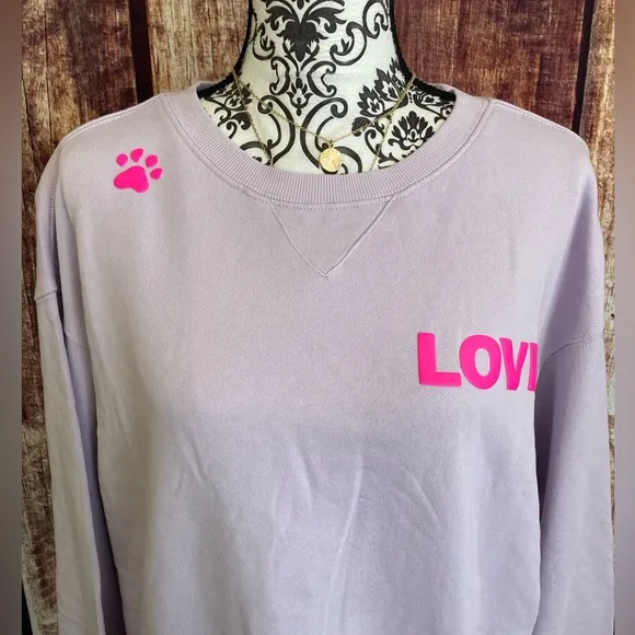 WILDFOX | NWT Women’s Graphic Crewneck Sweater Dogs Love Me