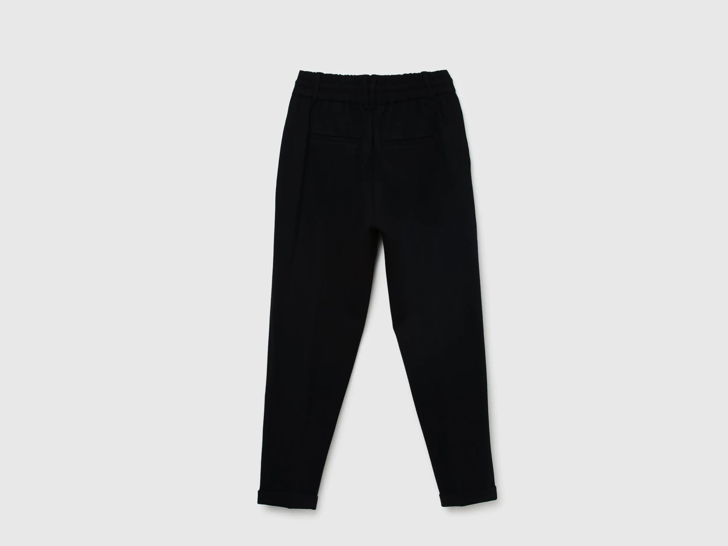 Women Solid Regular Fit Trousers