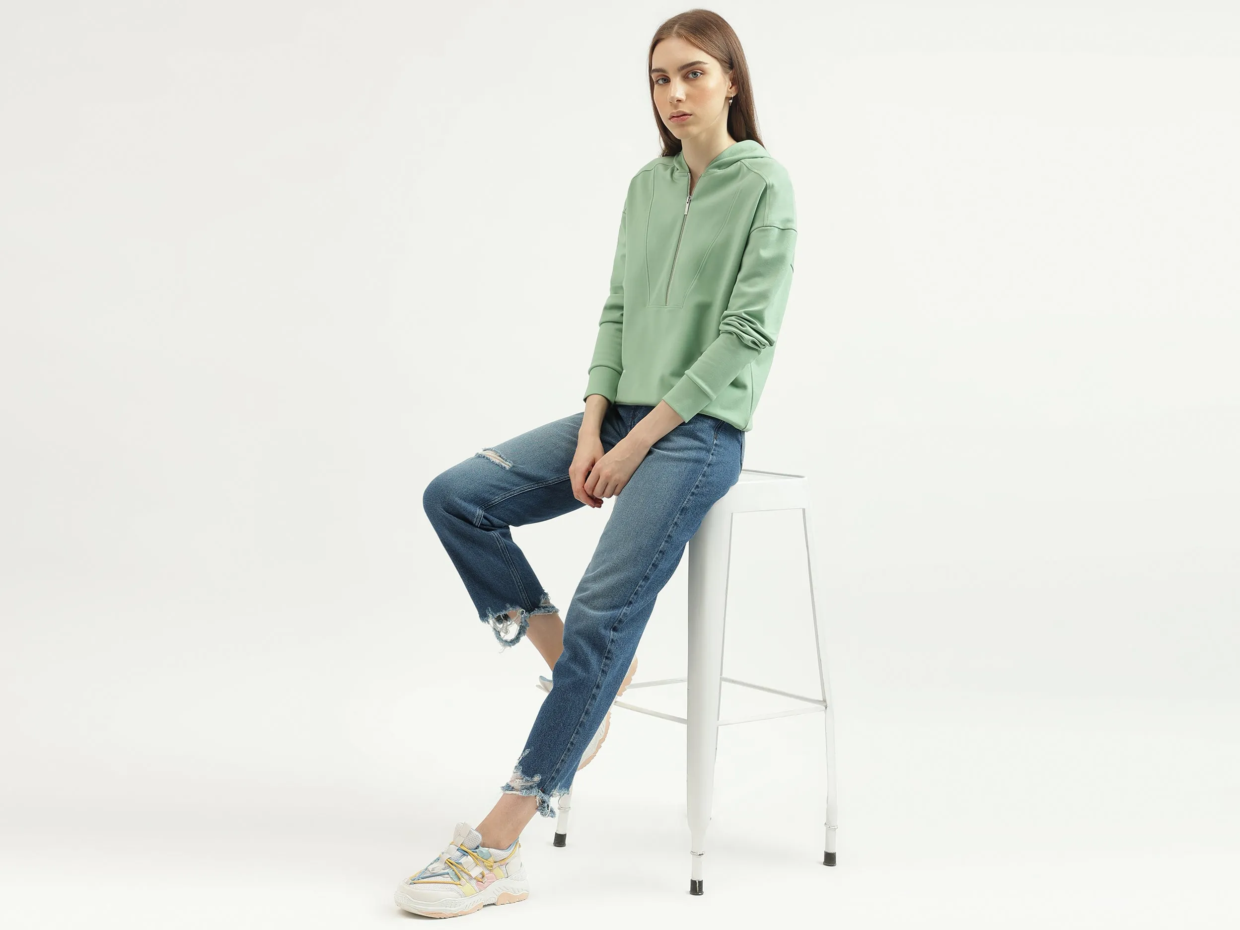 Women's Regular Fit Hooded Neck Solid Sweatshirt
